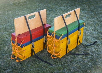 R04. Zestaw drewna (do stabilizacji)-(kliny drewno twarde, klocki drewno miękkie)